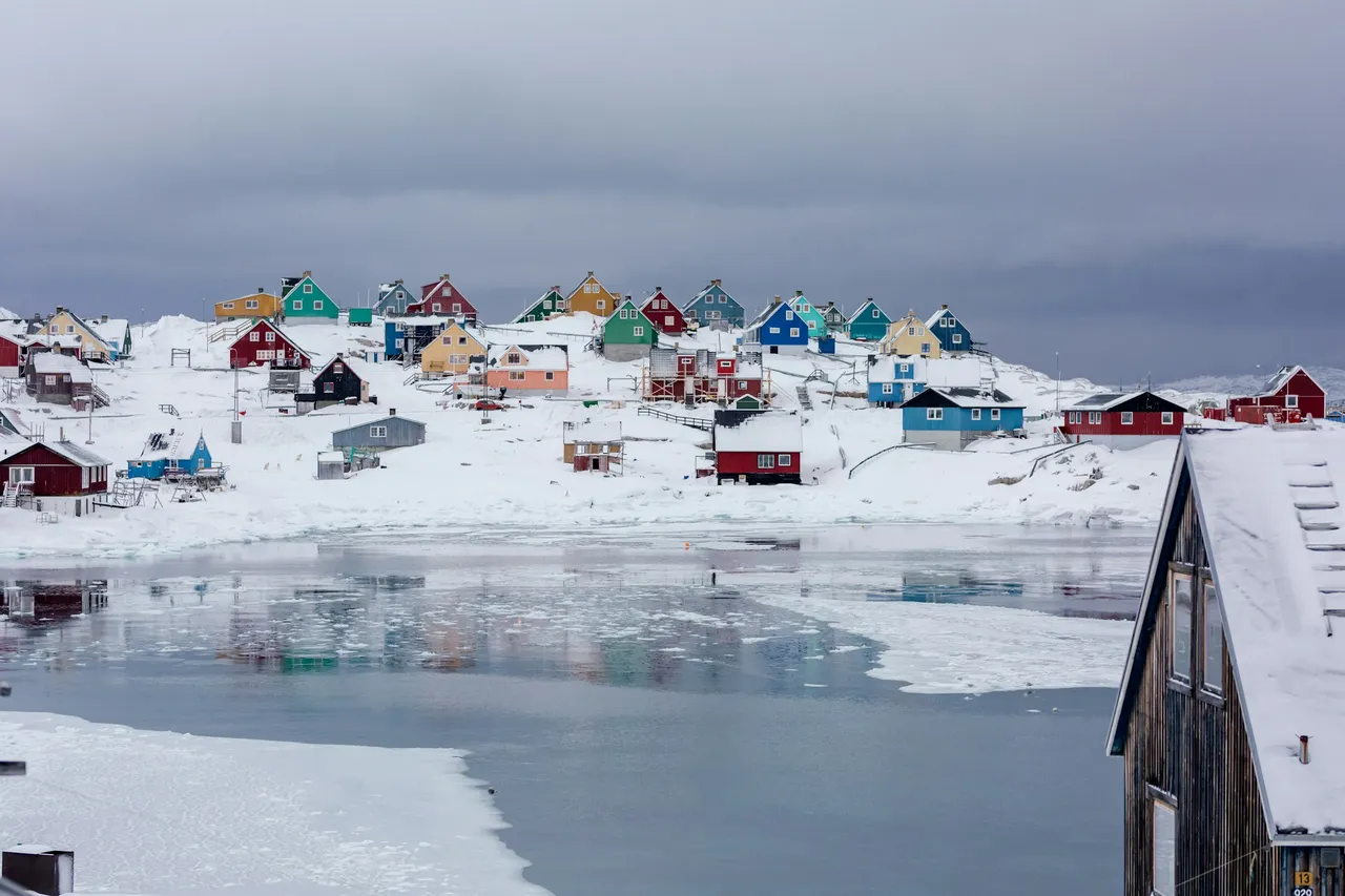 Greenland takes the lead over Panama in global flight search trends