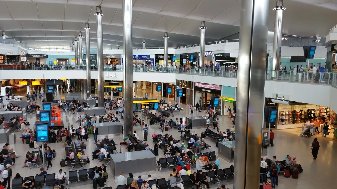 Kiwi.com’s Virtual Interlining supports thousands of travellers  finding them alternative routes home