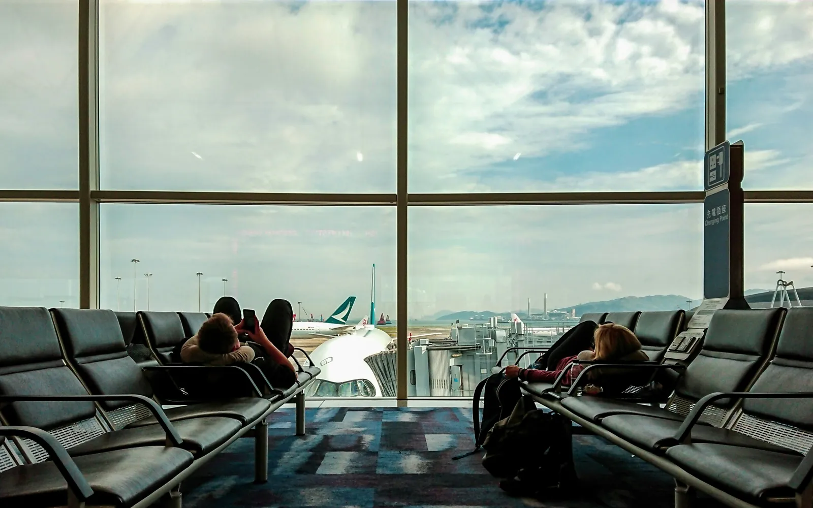 From chat to boarding pass: Kiwi.com expands AI-native flight search
