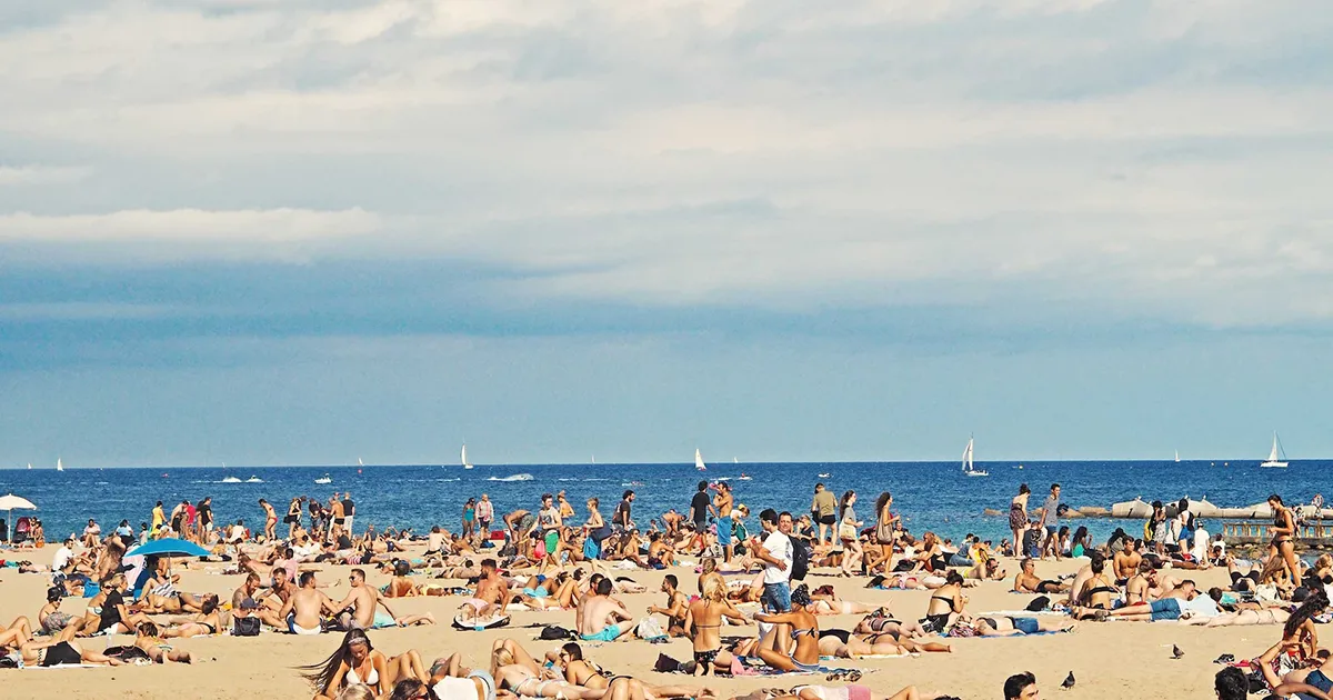 Hot European summer. Kiwi.com reveals summer booking data
