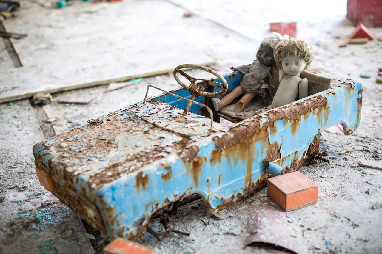 Brits swap beaches for battlefields: The rise of dark tourism
