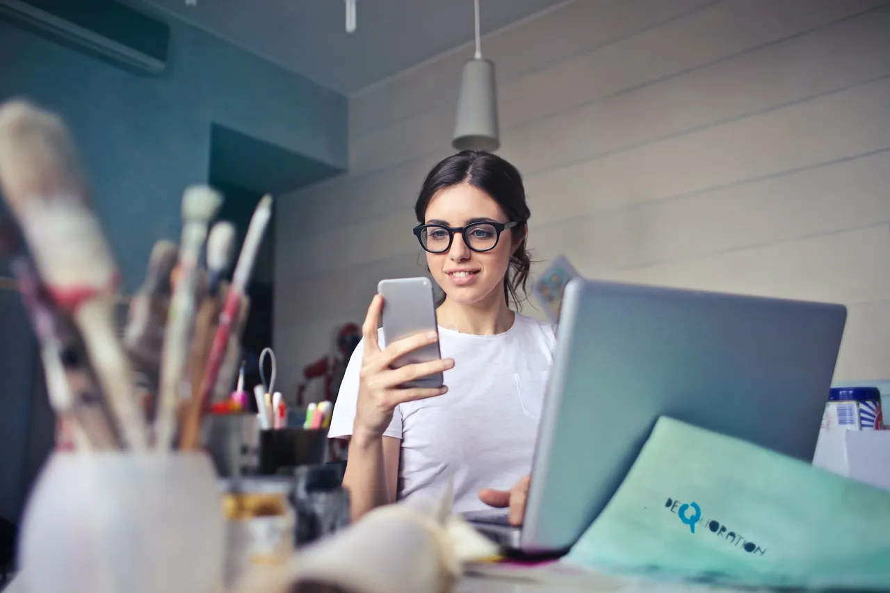 ISIC partners with Kiwi.com to support students with travel discounts