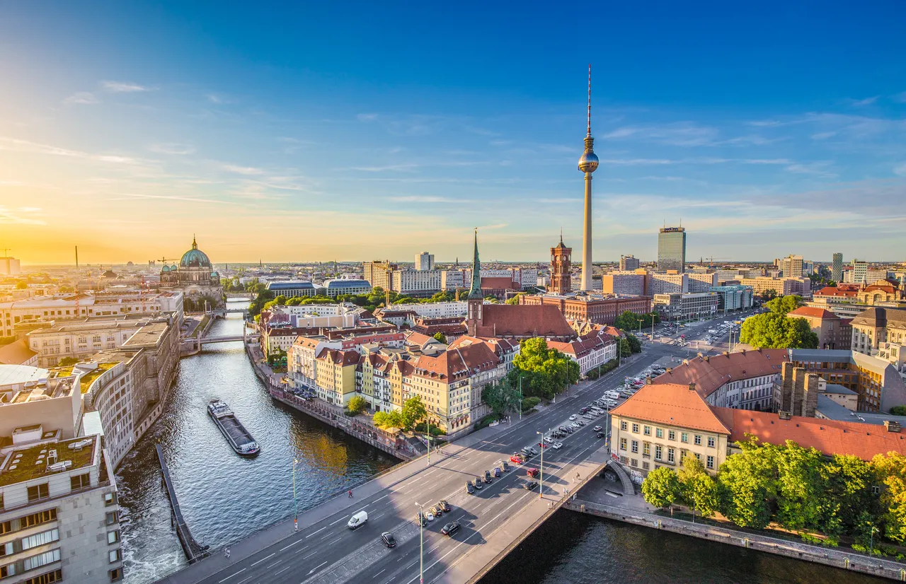 Kiwi.com reveals the 6 best places to travel in February 2019 — Shutterstock