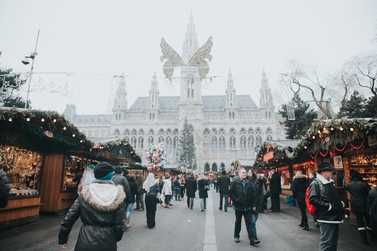 Kiwi.com: 2022 Christmas holiday travel trends